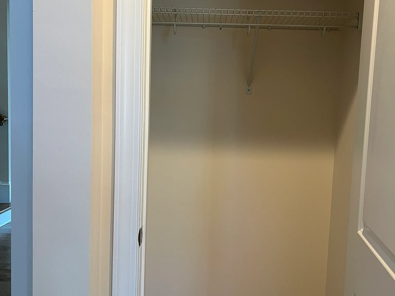 5 bed, 3202 sqft, $3,200 — Photo 4