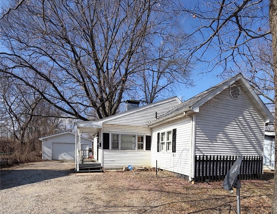 1st image of 855 S Stone St