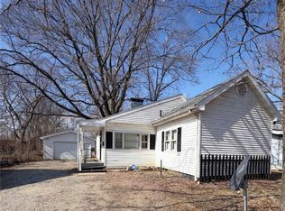 855 S Stone St, Decatur, IL 62521