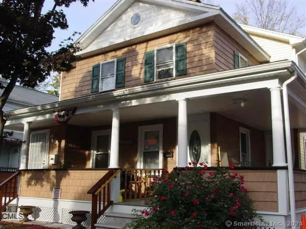 15 Montgomery Street, Danbury, CT 06810