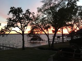 135 Seaside Dr, Gun Barrel City, TX 75156