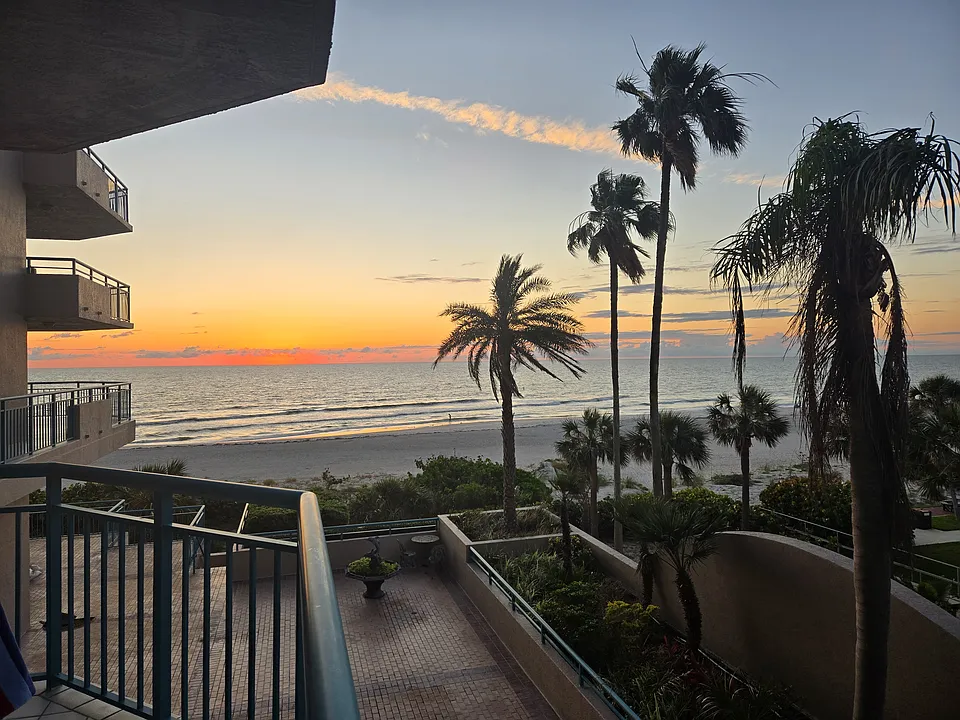 1520 Gulf Blvd #304