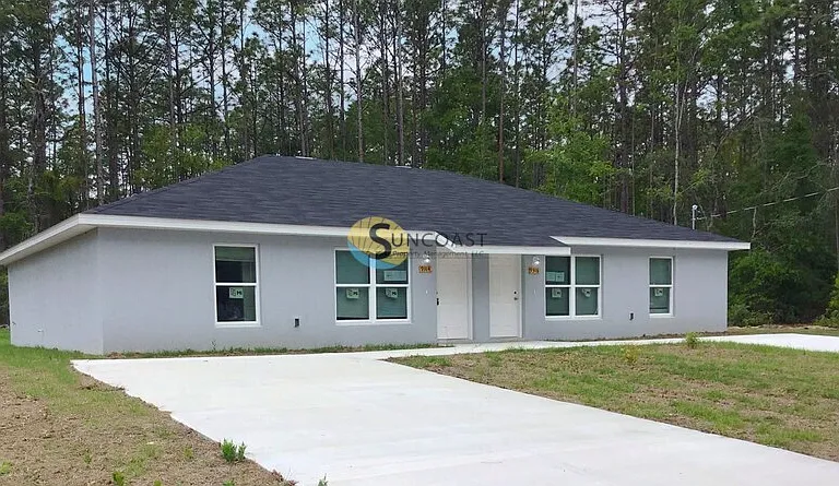 9106 N Travis Dr — Photo 1
