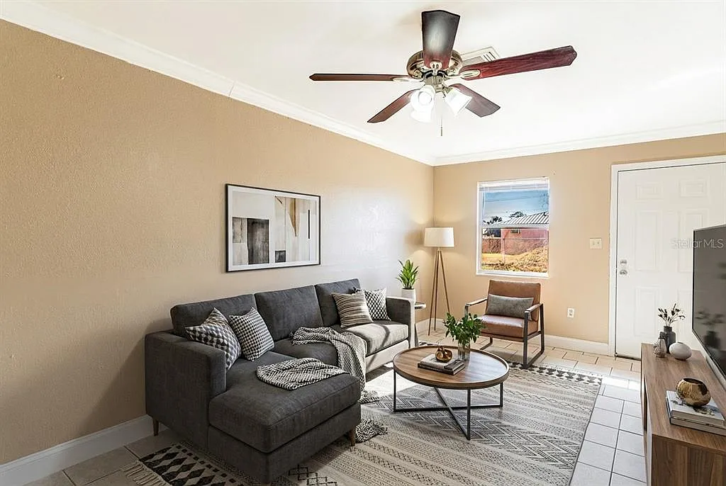 1 bed, 1.0 bath, 600 sqft, $1,100 — Photo 2