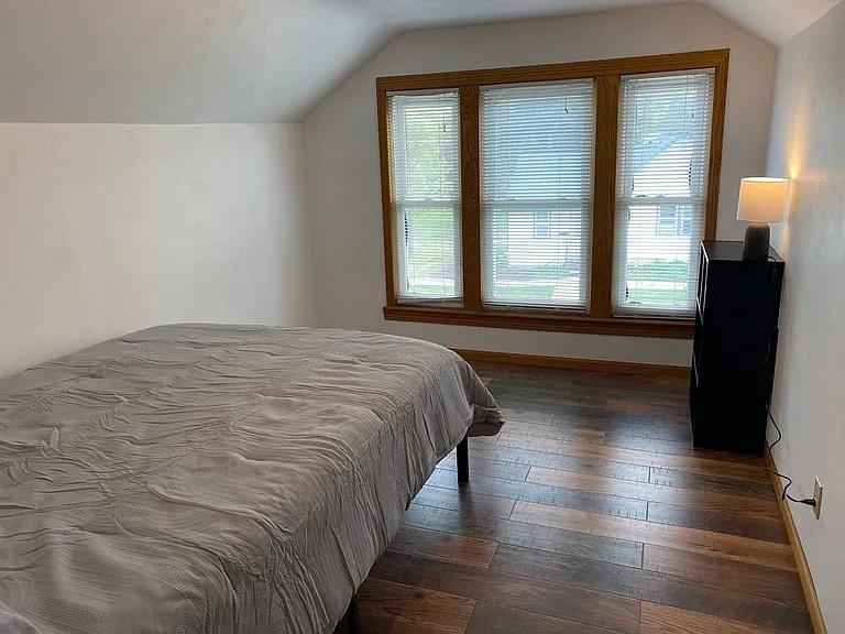 410 N Maple Ave — Photo 15