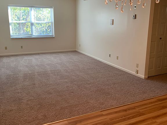 3rd image of 2606 El Patio Pl #303