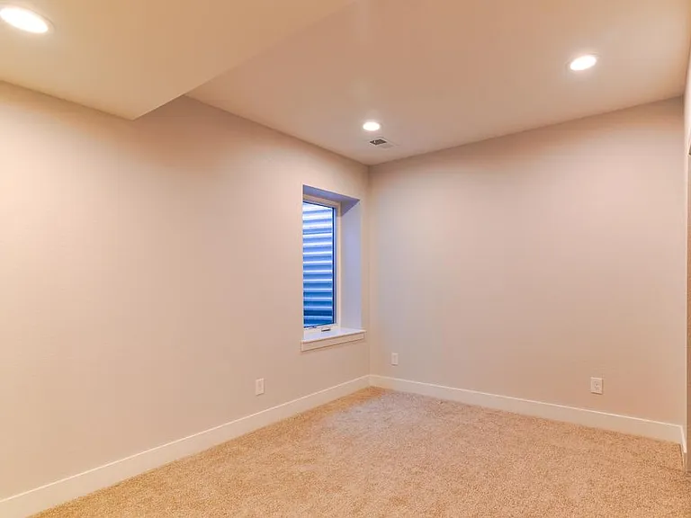4560 W 13th Ave — Photo 11