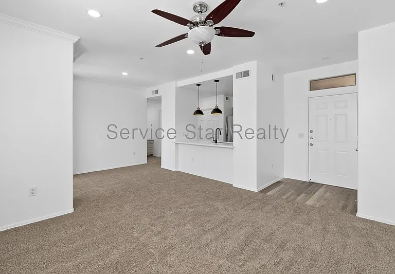 20100 N 78th Pl #2114 — Photo 3