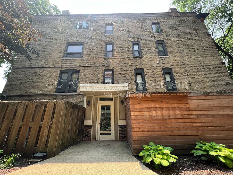 1st image of 2145 N Lakewood Ave APT 3NR