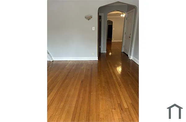 Building Photo - 6807 S Harper Ave #1F