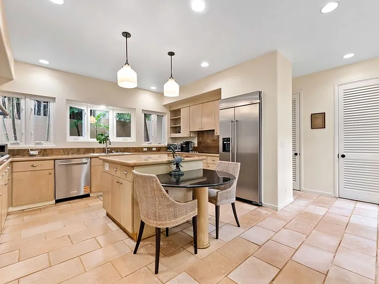 224C Kulamanu Pl — Photo 15