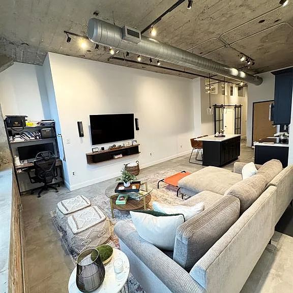 55 W Canfield St #212 — Photo 10