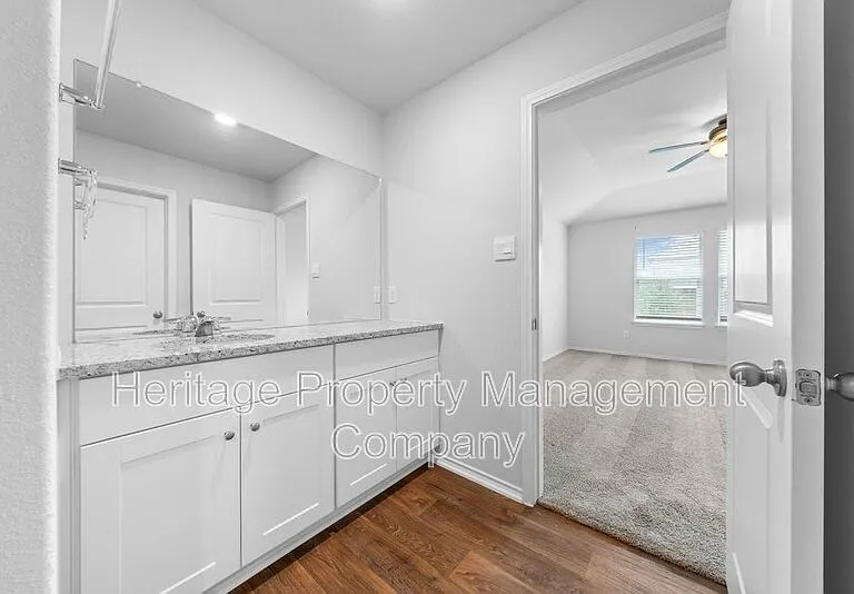 4522 Meerkat Dr — Photo 17