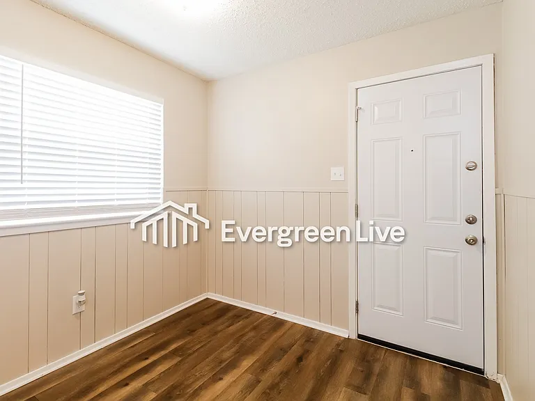 6617 Charmaine Dr — Photo 9