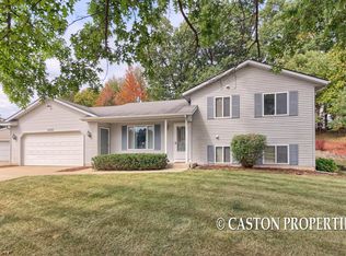 2595 Walker Woods Ct NW, Grand Rapids, MI 49544