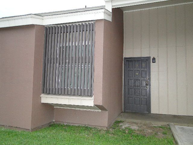 1st image of 205 Calle Amistosa