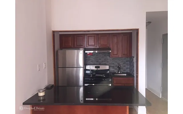 Rented by Douglas Elliman | media 15
