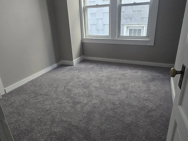 292 Washington St — Photo 6