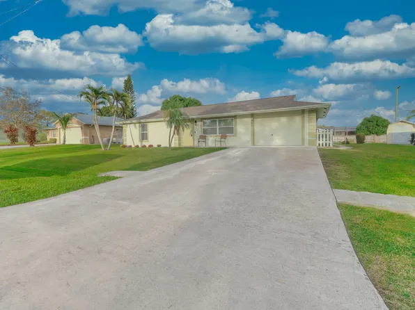 463 NW Ravenswood Lane, Port St Lucie, FL 34983