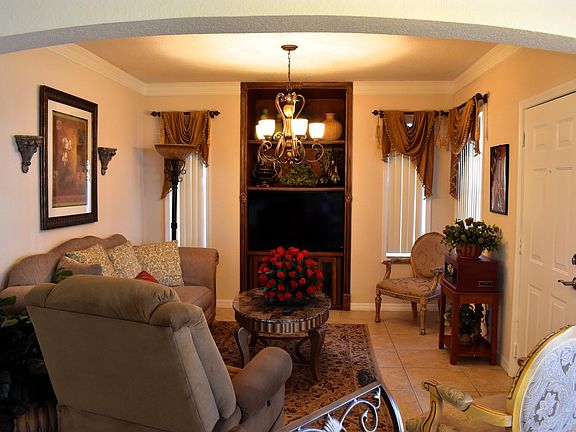 2nd image of 142 SW PEACOCK Boulevard #22-101