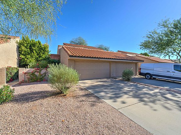 3rd image of 1735 N Sierra Vista Dr