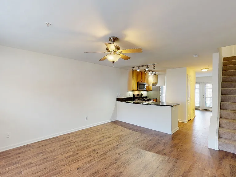 Gayton Pointe Townhomes — Photo 8