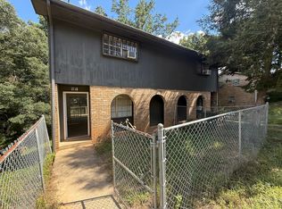 1071 Laurel Ln NW, Conyers, GA 30012