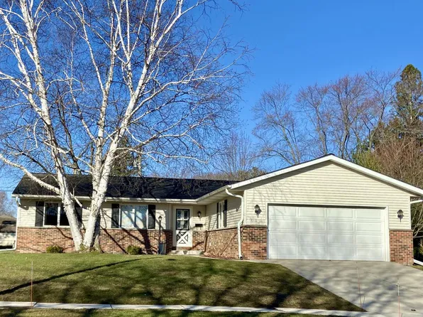 710 Judith COURT, West Bend, WI 53095