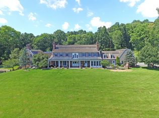 17 Water St, Tewksbury Township, NJ 08833