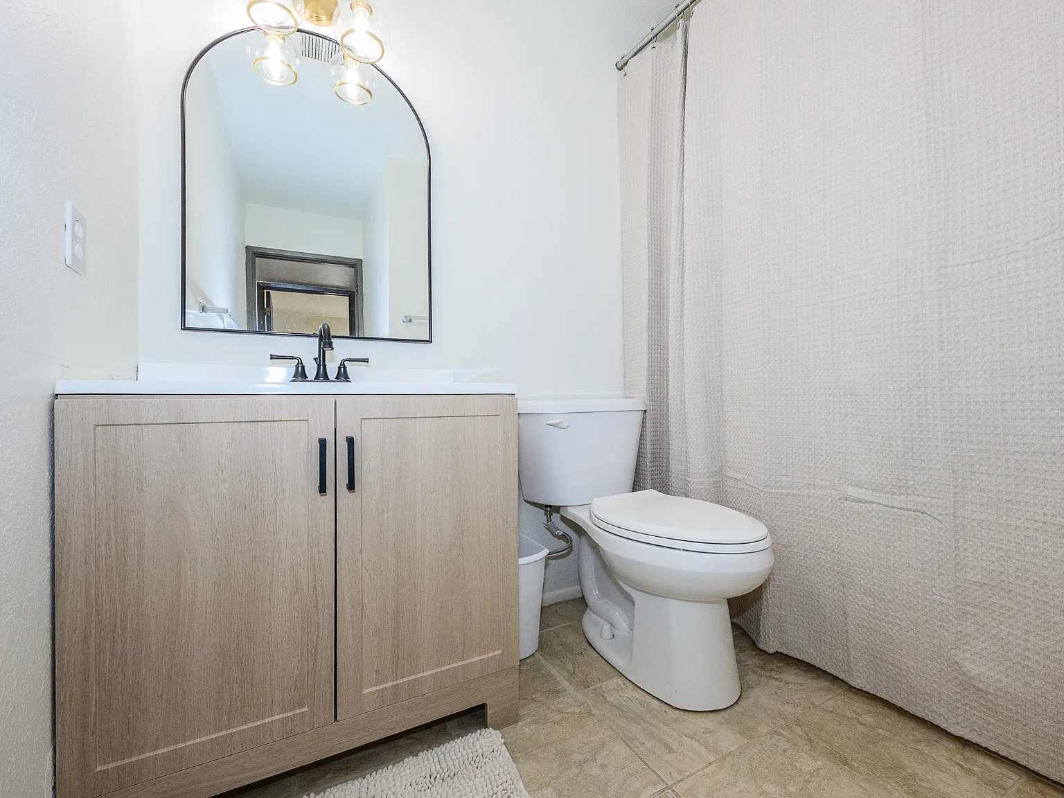 3 bed, 1075 sqft, $1,500 — Photo 4