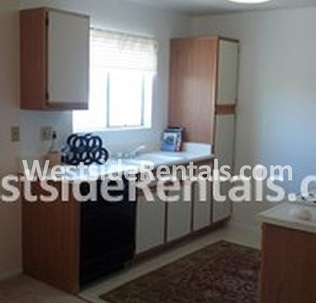 5th image of 12716 Mitchell Ave APT 6