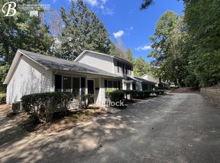 1555B Oakpointe Dr SW #0, Marietta, GA 30008