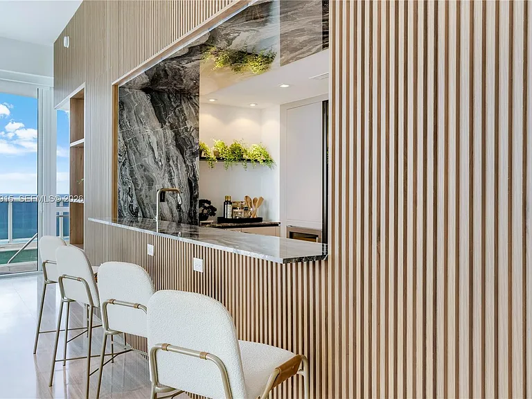 18201 E Collins Ave #TS1 — Photo 23
