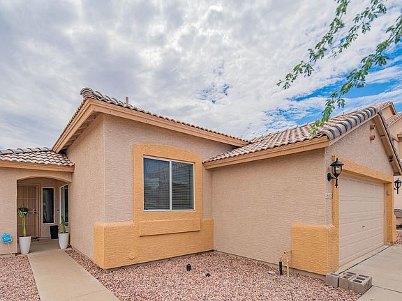 4th image of 15305 W Banff Ln