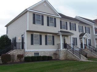 500 Autumn Ridge Cir, Pickerington, OH 43147