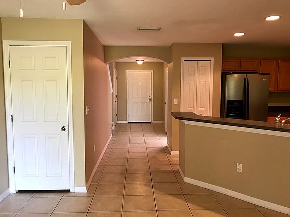 2nd image of 2421 Hibiscus Bay Ln