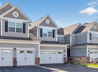 33 Pritchard Court, Fishkill, NY 12524