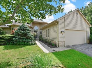 19 Hyde Park, Beachwood, OH 44122