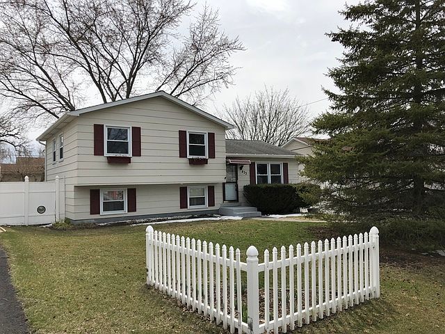 1st image of 433 Maplewood Dr
