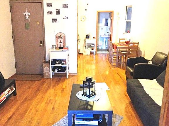 3rd image of 649 Manhattan Ave APT 4C