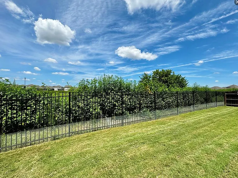 17712 Gilberto Dr — Photo 25