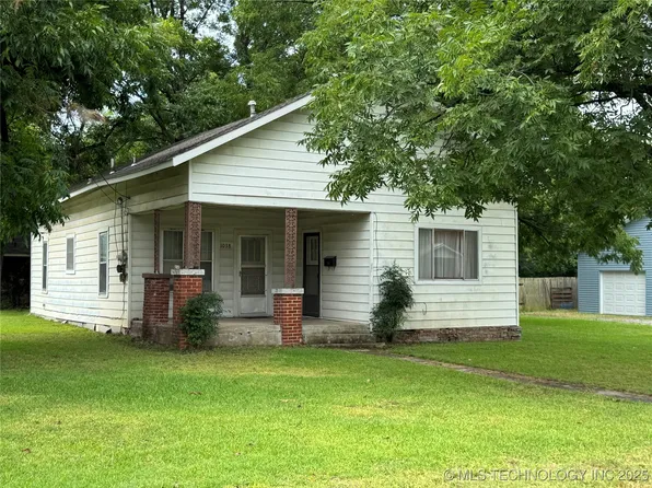 1038 Lehigh Ave, Hartshorne, OK 74547