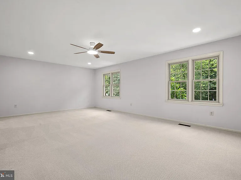 6056 Morgan Ct — Photo 12