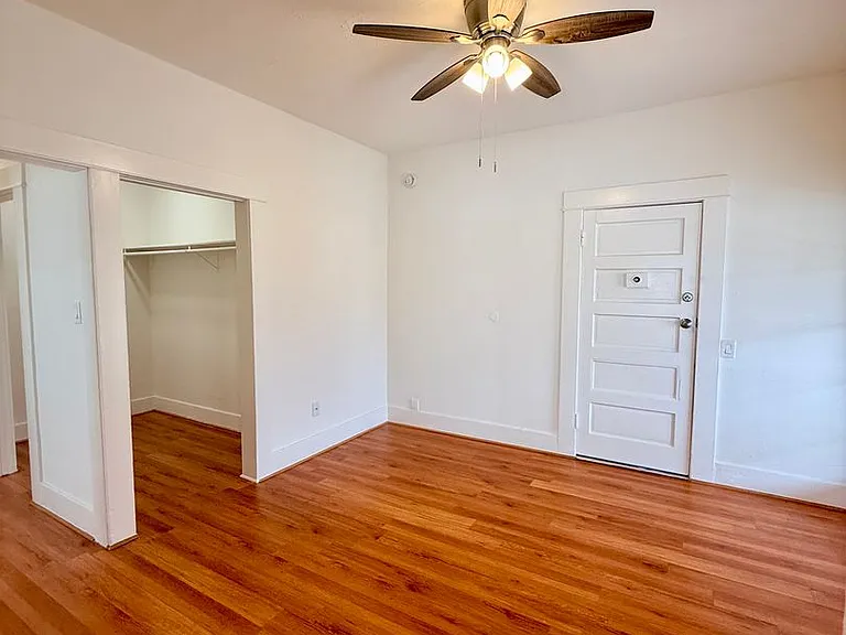1645 N Harvard Blvd — Photo 13