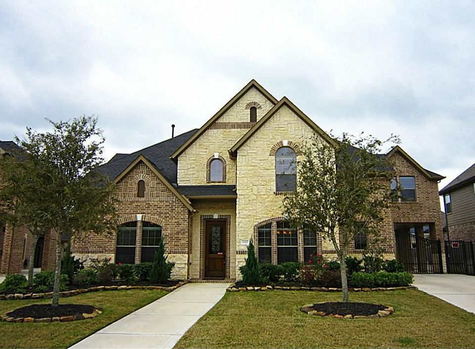 1st image of 25507 Greenwell Springs Ln