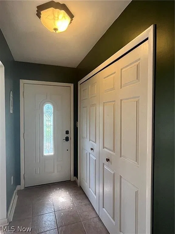 3 bed, 1175 sqft, $2,100 — Photo 4