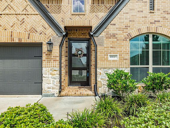 2nd image of 10115 Stride Ct