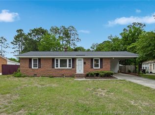 1913 Wayne Ln, Fayetteville, NC 28304