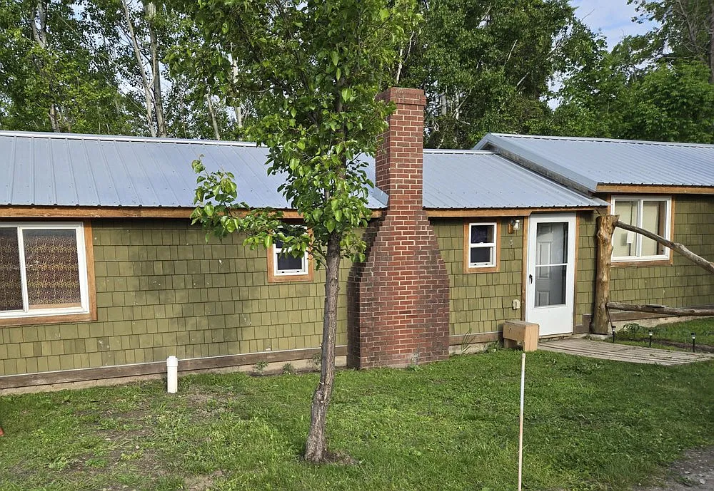1 bed, 350 sqft, $1,200 — Photo 1
