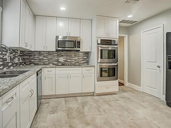 5th image of 4827 Benning Dr